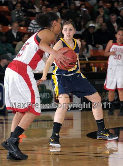 Thumbnail 1 in Lincoln vs. Oak Ridge (CIF SJS D1 Semifinals) photogallery.