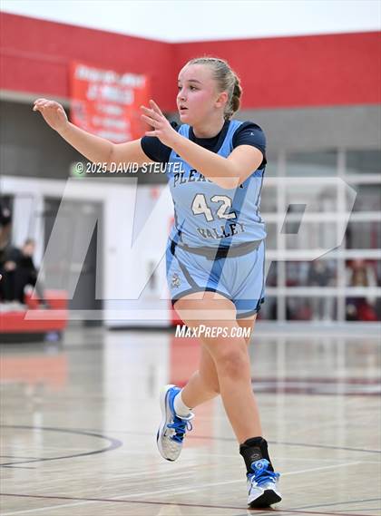 Thumbnail 2 in Pleasant Valley vs. Wood (Cardinal Classic) photogallery.