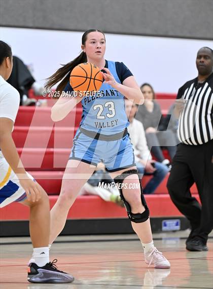 Thumbnail 2 in Pleasant Valley vs. Wood (Cardinal Classic) photogallery.