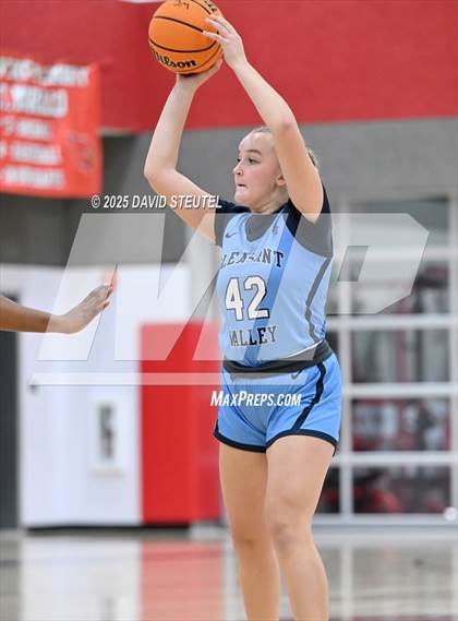 Thumbnail 1 in Pleasant Valley vs. Wood (Cardinal Classic) photogallery.