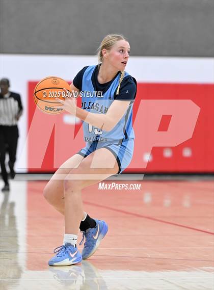 Thumbnail 2 in Pleasant Valley vs. Wood (Cardinal Classic) photogallery.