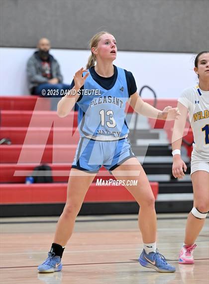 Thumbnail 3 in Pleasant Valley vs. Wood (Cardinal Classic) photogallery.