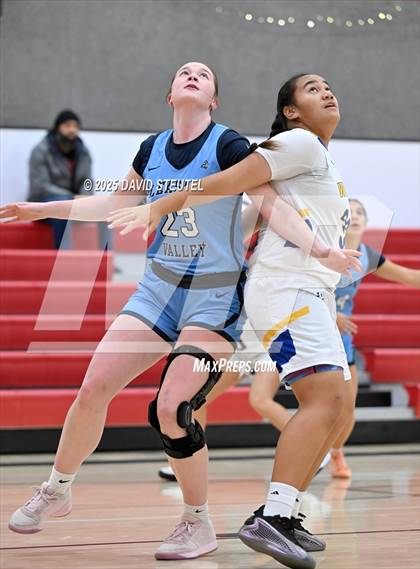 Thumbnail 2 in Pleasant Valley vs. Wood (Cardinal Classic) photogallery.