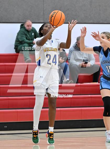 Thumbnail 1 in Pleasant Valley vs. Wood (Cardinal Classic) photogallery.