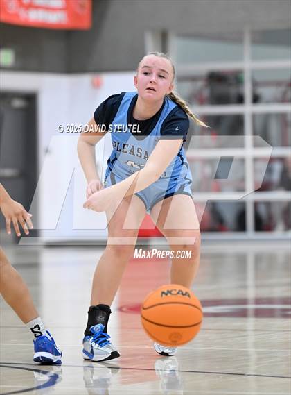 Thumbnail 2 in Pleasant Valley vs. Wood (Cardinal Classic) photogallery.