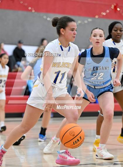 Thumbnail 3 in Pleasant Valley vs. Wood (Cardinal Classic) photogallery.