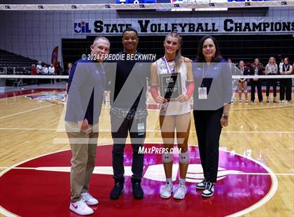 Thumbnail 2 in Wimberley vs. Randall (UIL 4A Volleyball Division II Final) photogallery.