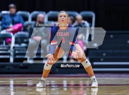 Thumbnail 1 in Wimberley vs. Randall (UIL 4A Volleyball Division II Final) photogallery.