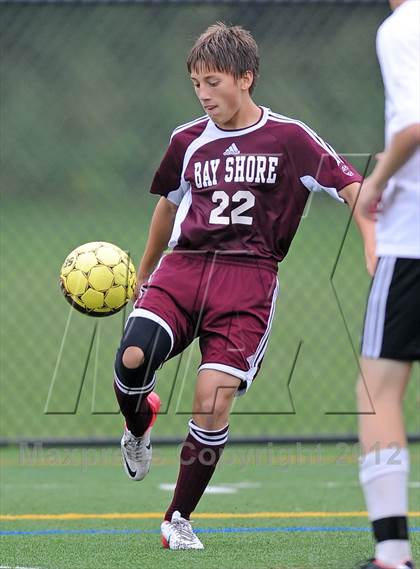 Thumbnail 1 in Bay Shore @ Half Hollow Hills East photogallery.