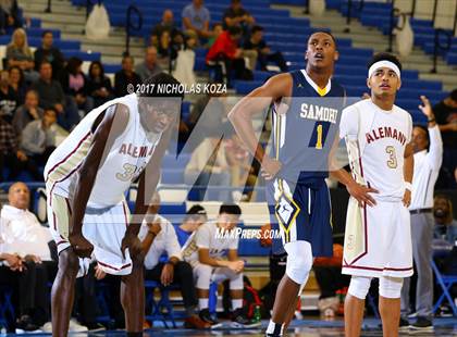 Thumbnail 2 in Santa Monica vs. Alemany (Rolling Hills Prep State Preview) photogallery.