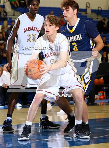 Thumbnail 2 in Santa Monica vs. Alemany (Rolling Hills Prep State Preview) photogallery.