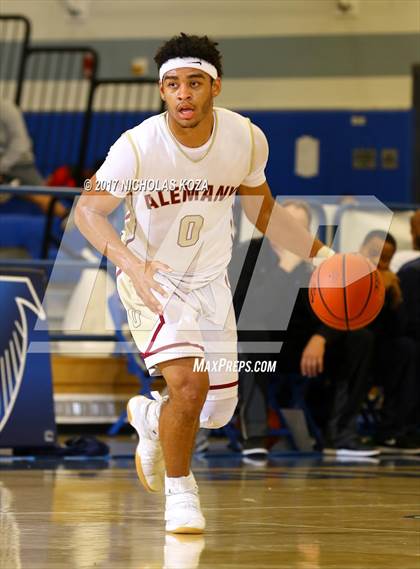 Thumbnail 3 in Santa Monica vs. Alemany (Rolling Hills Prep State Preview) photogallery.