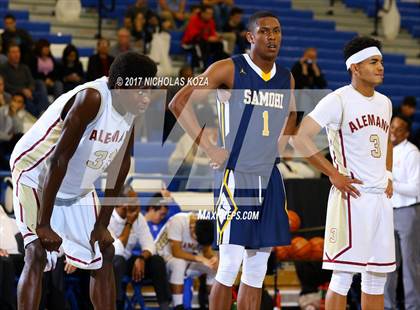 Thumbnail 1 in Santa Monica vs. Alemany (Rolling Hills Prep State Preview) photogallery.