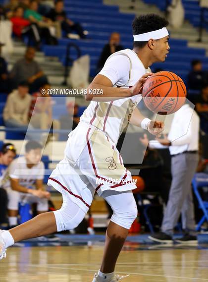 Thumbnail 2 in Santa Monica vs. Alemany (Rolling Hills Prep State Preview) photogallery.