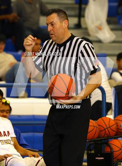 Thumbnail 2 in Santa Monica vs. Alemany (Rolling Hills Prep State Preview) photogallery.