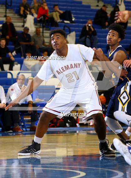 Thumbnail 2 in Santa Monica vs. Alemany (Rolling Hills Prep State Preview) photogallery.