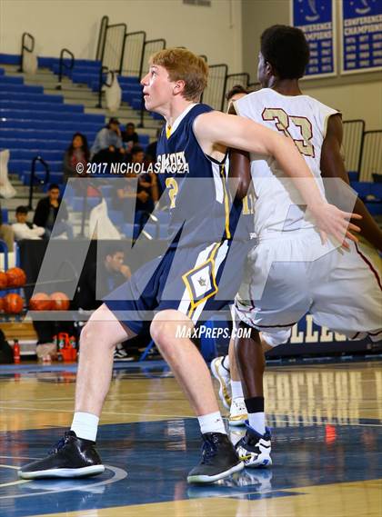 Thumbnail 1 in Santa Monica vs. Alemany (Rolling Hills Prep State Preview) photogallery.