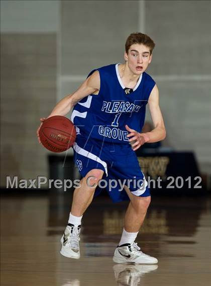 Thumbnail 3 in Pleasant Grove @ Riverton photogallery.