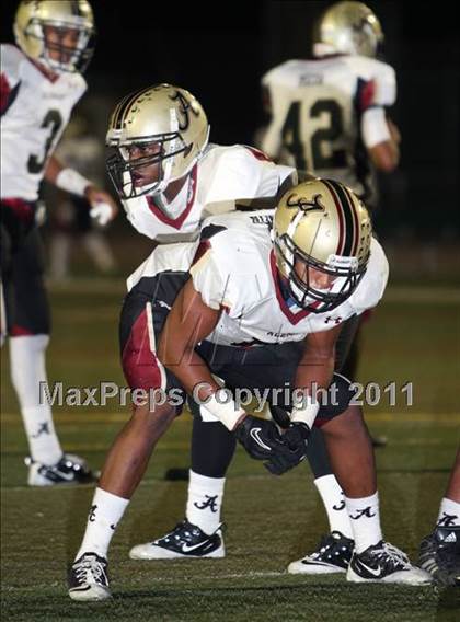 Thumbnail 3 in Loyola vs. Alemany photogallery.