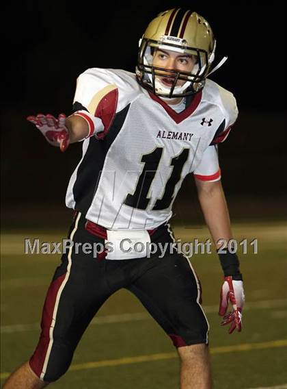 Thumbnail 3 in Loyola vs. Alemany photogallery.