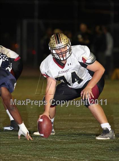 Thumbnail 2 in Loyola vs. Alemany photogallery.