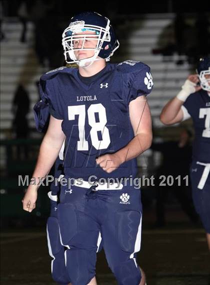 Thumbnail 3 in Loyola vs. Alemany photogallery.