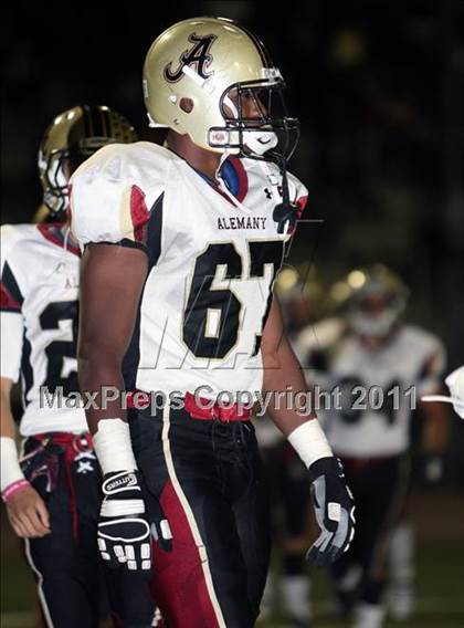 Thumbnail 3 in Loyola vs. Alemany photogallery.