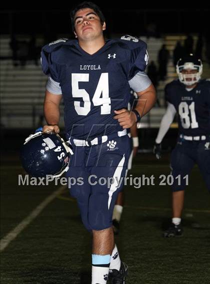 Thumbnail 2 in Loyola vs. Alemany photogallery.