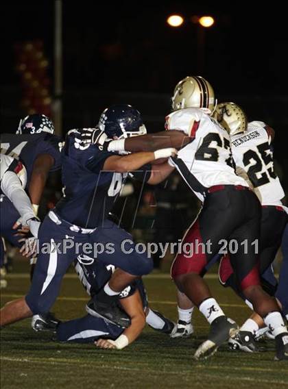 Thumbnail 2 in Loyola vs. Alemany photogallery.