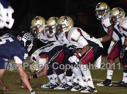 Thumbnail 3 in Loyola vs. Alemany photogallery.