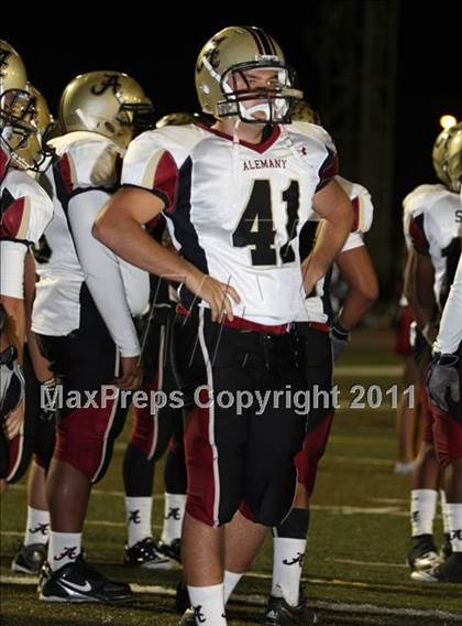 Thumbnail 3 in Loyola vs. Alemany photogallery.