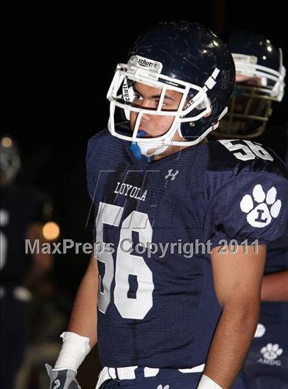 Thumbnail 2 in Loyola vs. Alemany photogallery.