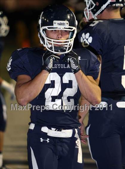 Thumbnail 3 in Loyola vs. Alemany photogallery.
