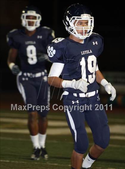 Thumbnail 3 in Loyola vs. Alemany photogallery.