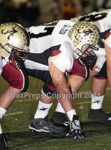 Thumbnail 2 in Loyola vs. Alemany photogallery.