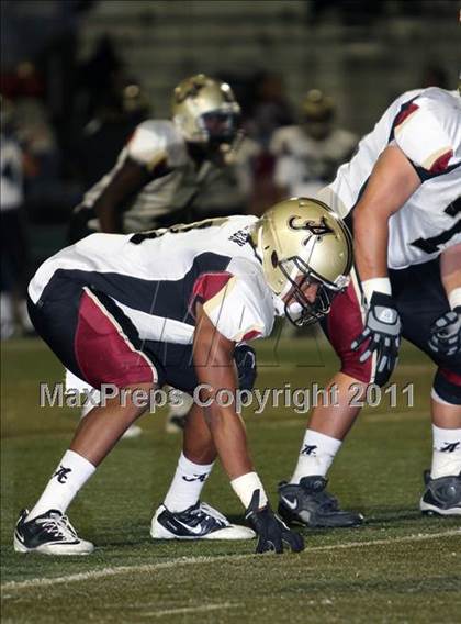 Thumbnail 2 in Loyola vs. Alemany photogallery.