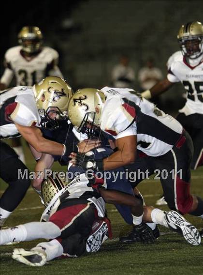 Thumbnail 2 in Loyola vs. Alemany photogallery.