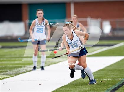 Thumbnail 2 in Western Branch vs. Yorktown (VHSL Class 6 State Semifinal) photogallery.