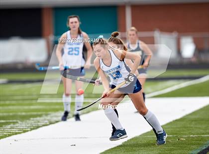 Thumbnail 3 in Western Branch vs. Yorktown (VHSL Class 6 State Semifinal) photogallery.