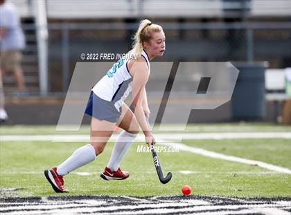 Thumbnail 3 in Western Branch vs. Yorktown (VHSL Class 6 State Semifinal) photogallery.