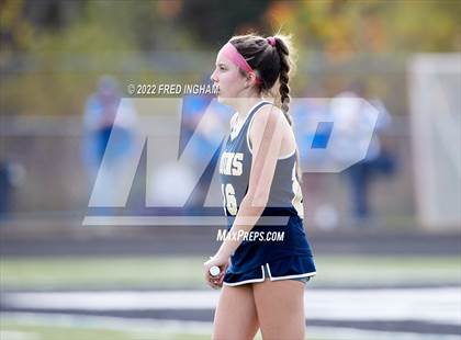 Thumbnail 3 in Western Branch vs. Yorktown (VHSL Class 6 State Semifinal) photogallery.