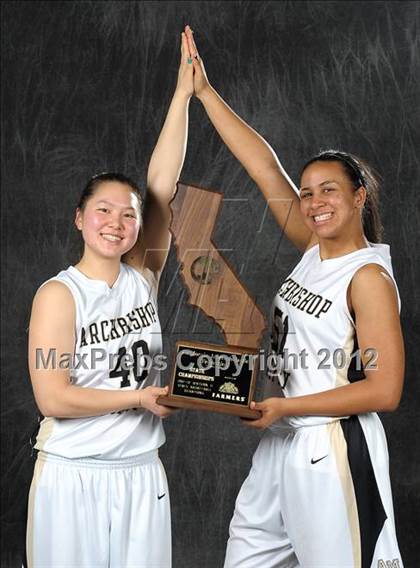 Thumbnail 2 in Archbishop Mitty (CIF State D2 Award Photos) photogallery.