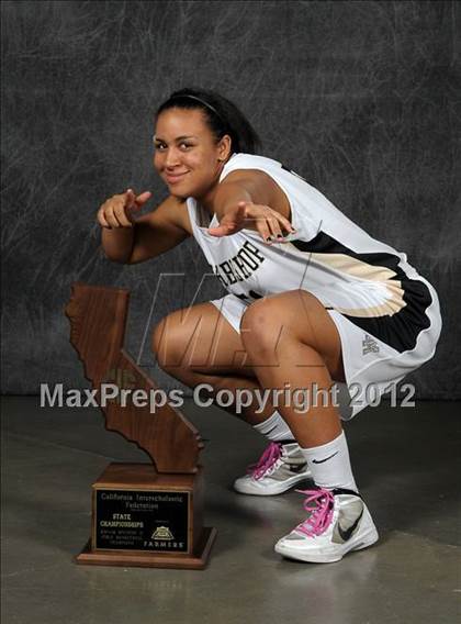 Thumbnail 2 in Archbishop Mitty (CIF State D2 Award Photos) photogallery.