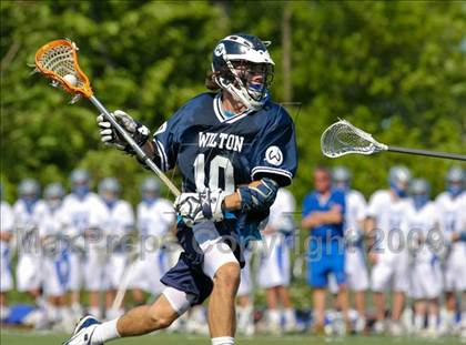 Thumbnail 2 in Wilton @ Darien (FCIAC Semifinals) photogallery.