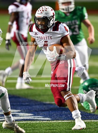 Thumbnail 3 in Fordyce vs. Des Arc (AAA 2A Final) photogallery.