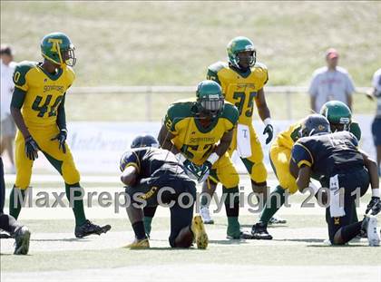 Thumbnail 3 in Taft vs. Friendship Collegiate  (Skyline Chili Crosstown Showdown) photogallery.