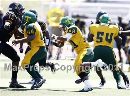 Thumbnail 1 in Taft vs. Friendship Collegiate  (Skyline Chili Crosstown Showdown) photogallery.