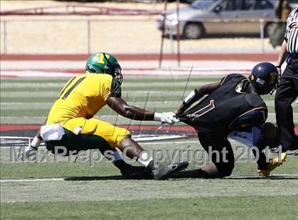 Thumbnail 2 in Taft vs. Friendship Collegiate  (Skyline Chili Crosstown Showdown) photogallery.