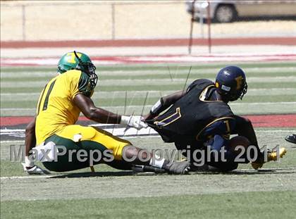 Thumbnail 3 in Taft vs. Friendship Collegiate  (Skyline Chili Crosstown Showdown) photogallery.
