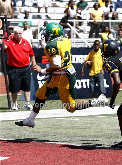 Thumbnail 3 in Taft vs. Friendship Collegiate  (Skyline Chili Crosstown Showdown) photogallery.